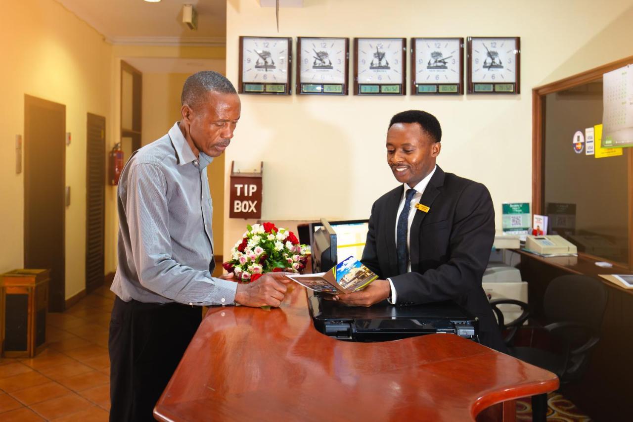 New Safari Hotel Arusha Eksteriør billede